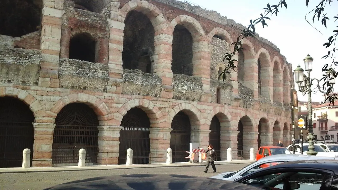 Arena Luxury Suite Verona 2*,  Italy